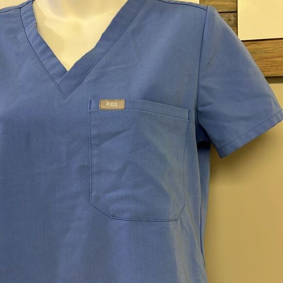 FIGS Technical Collection Blue Short Sleeve V-Neck Medical Scrub Shirt Pocket-XS - Picture 6 of 13